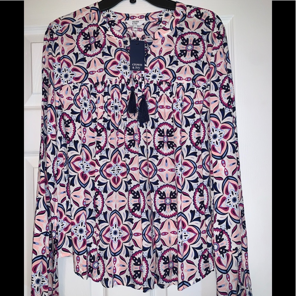 Crown and Ivy Blouse L